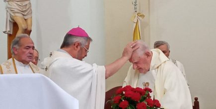 El padre Armando Rosido cumplió 60 años de vida sacerdotal