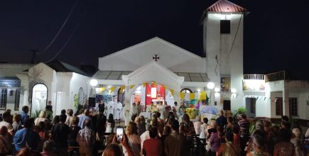 La comunidad parroquial de Cristo Redentor de Junín celebró sus bodas de oro